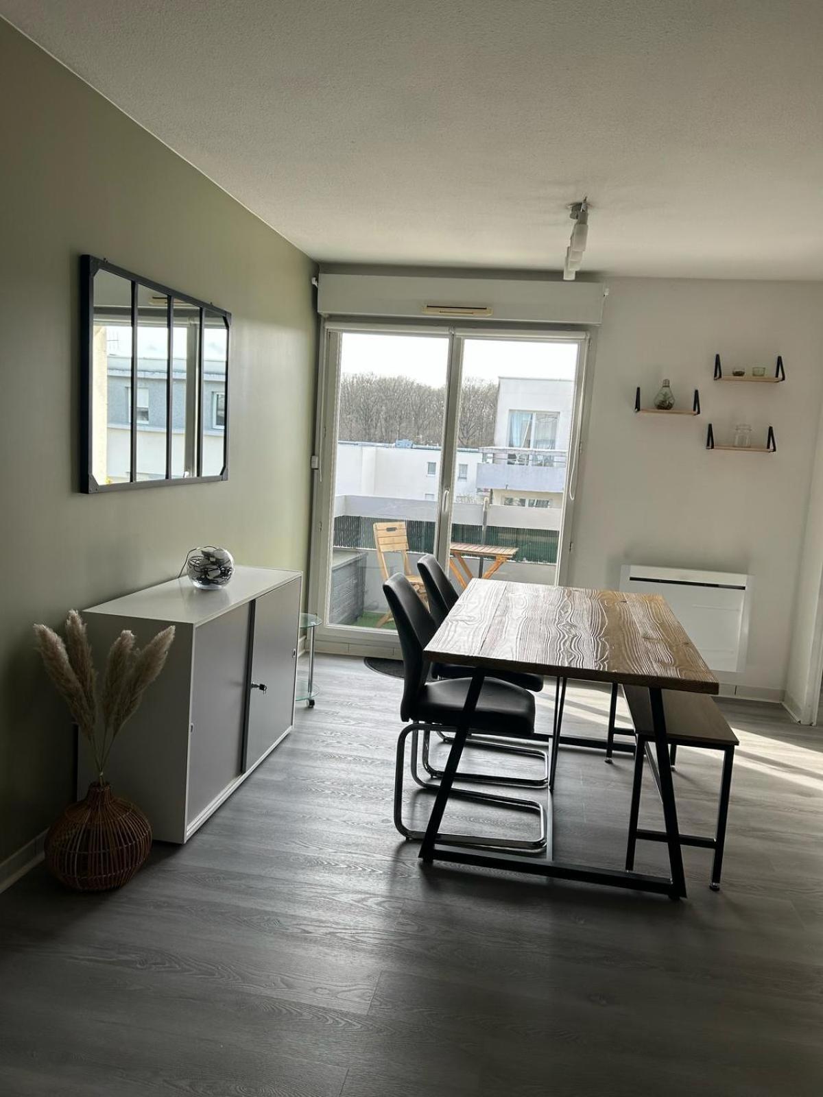 Appartement T3 Proche Circuit Du Mans Allonnes  Eksteriør billede